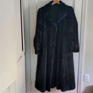 Ladies Natural Mink Coat XL